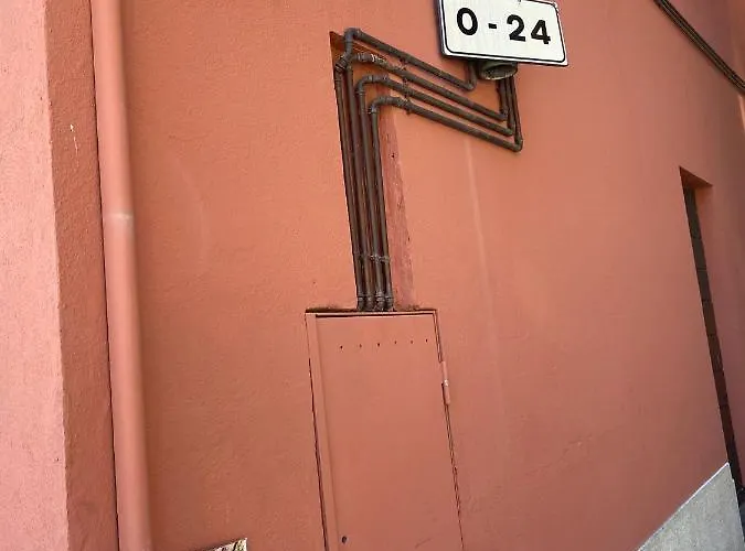 The Alley 7